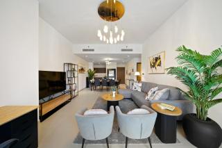 Extravagant 3BR + kid's room w/ Burj Khalifa view - 5