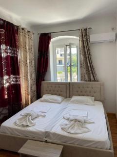 Little himara 1 - 9