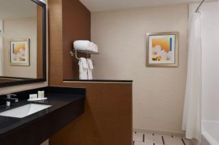 Fairfield Inn & Suites by Marriott Barrie - Barrie - 1