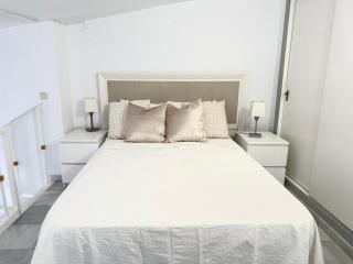 Premium apartment with terrace in the city center - Sevilha - 9