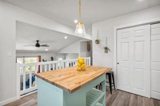 The Heritage Hideaway Sweeping Views Games & More - Leander - 3
