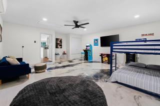 High End Design Home with Pool & Hot Tub Gameroom - Round Rock - 7