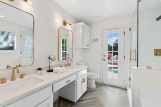 High End Design Home with Pool & Hot Tub Gameroom - Round Rock - 5