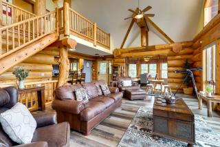 Murphy Cabin with Fire Pit and Mountain Views! - Murphy - 3
