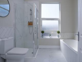 City Centre 3 BDR Townhouse by Belfast City Breaks - Belfast - 2