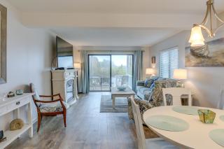 Swim and Relax St Helena Island Gem with Deck! - 8