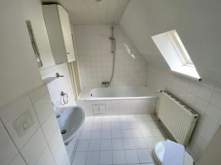 Zentrale und ruhige Wohnung mit 2 Schlafzimmern in der Nähe des FEK - 1