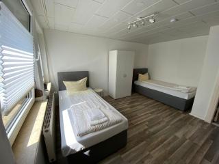 Zentrale und ruhige Wohnung mit 2 Schlafzimmern in der Nähe des FEK - Neumünster - 0