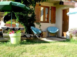 Studio en rez de chaussée, avec jardin partagé. - Vars - 2