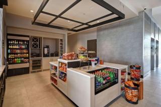 Hilton Garden Inn Lansing West - Lansing - 2