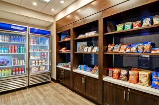 Hampton Inn & Suites Detroit/Troy - Clawson - 2