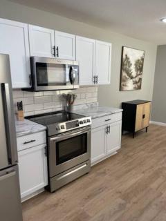 Birdie Mae - 2 bedroom House in DT Hamilton - Hamilton - 1