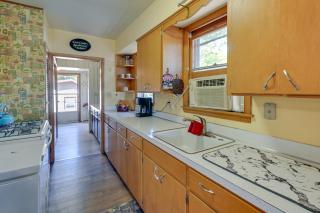 4-Season Anglers Cabin Near Shawano Lake w/ Views! - 2