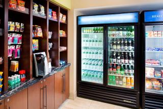 Hilton Garden Inn Hartford North-Bradley International Airport - Windsor - 1