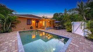 Luna Flores - Sarasota - 8