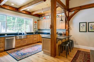 6 Mi to Dtwn Cashiers Spacious Home with Deck - 1