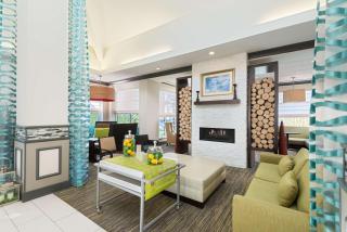 Hilton Garden Inn Westbury - 3