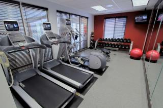 Hilton Garden Inn Westbury - Westbury - 2