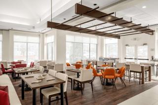 Hilton Garden Inn Raleigh Durham Airport - Morrisville - 2