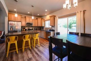 CDA Hideaway 4 bed 3 Bath Modern Mid Term Rental - Hayden - 4
