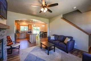 CDA Hideaway 4 bed 3 Bath Modern Mid Term Rental - Hayden - 3