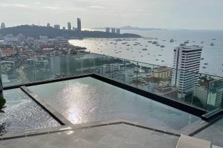 Edge Seaside Luxury Stylish Condo steps away from beach - Pattaya - 6