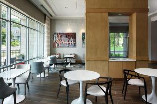 Hampton Inn & Suites Teaneck/Glenpointe - Teaneck - 2