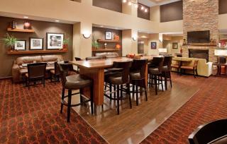Hampton Inn & Suites Watertown - 8