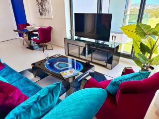 Mullet Bay Suites - Your Luxury Stay Awaits - 8