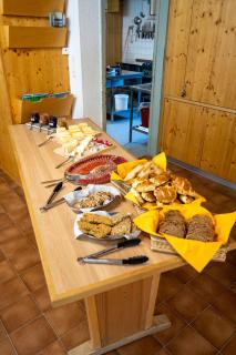 Pensiun Lischana - 6