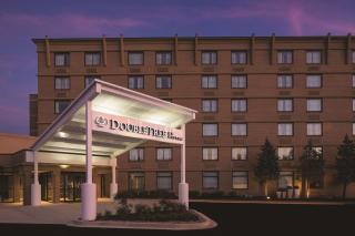 DoubleTree by Hilton Hotel Laurel - 9