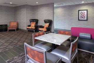 Hampton Inn Akron-South - Akron - 3