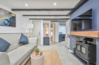 Luxury Couple's Getaway with River Views and Parking - Polperro - 2