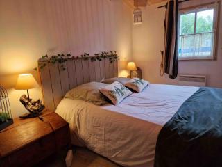 Les pieds dans l'eau :KER ANNE (chez ANNE) - 1