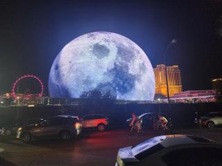 BEST LOCATION HOME w POOL - LV Convention & 3 mi STRIP & Fremont - Las Vegas - 0