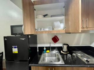 Shore 3 Tower 1 MOA Pasay F Suite Staycation - 1