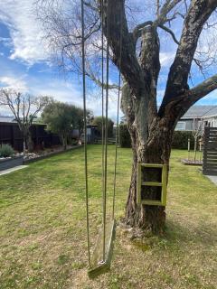 Darfield Home Stay - Large Bedroom, Dedicated Bathroom, Parking, Quiet Location - 6