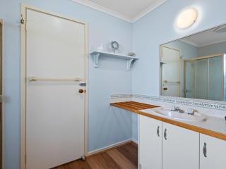 CapelHelm by Ready Set Stay - 1