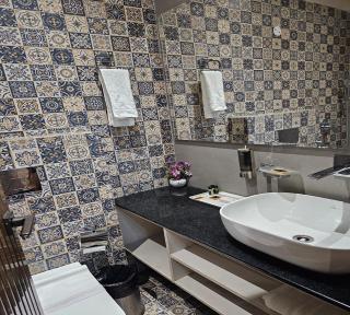 Hotel Gold In Leaf - 8