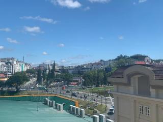 Gold Dream Hotel - 1