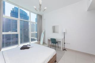 Waterfront With Stunning View! - 3