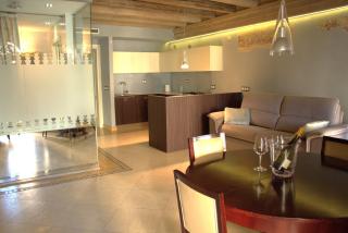 Verona Luxury Flats , Piazza Erbe with balcony on main square - Verona - 9
