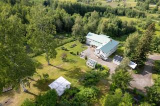 Big house with jacuzzi by the forrest - 0