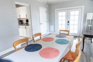 Cute Midcentury Modern - Phoenix - 4
