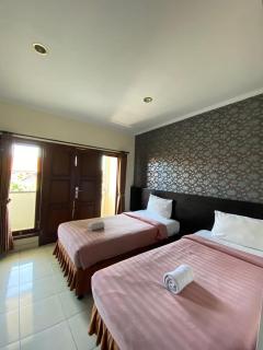 Jesens Inn II - Kuta - 8