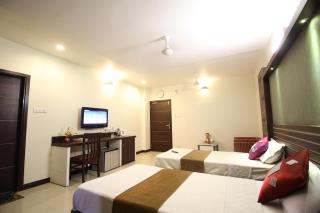 Hotel Meera - 9