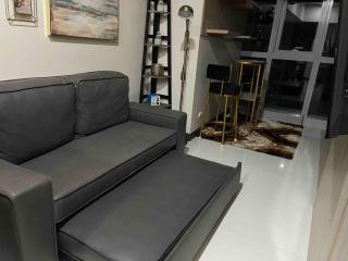 Stylish 1BR Uptown Parksuites BGC, 200mbps/SmartTv - Manila - 7