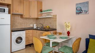 Sunlit Retreat with Garden Haven - Fuengirola - 6