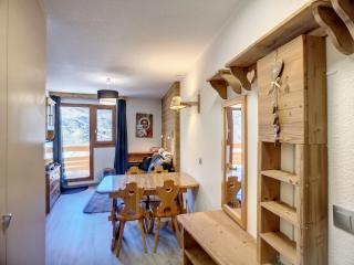 Studio cabine confortable pour 4 pers, pied des pistes, parking, balcon, proche commodités - FR-1-178-352 - Les Menuires - 0