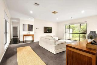Blairgowrie Beach House & SPA by Ready Set Stay - 4